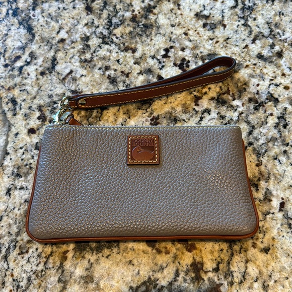 Dooney and Bourke Wristlet - Picture 1 of 4